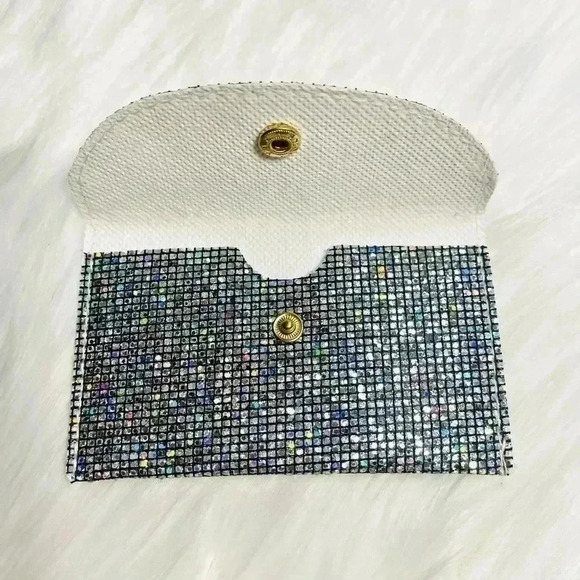 Cute Card Wallet in Sparkly Silver - Picture 4 of 4